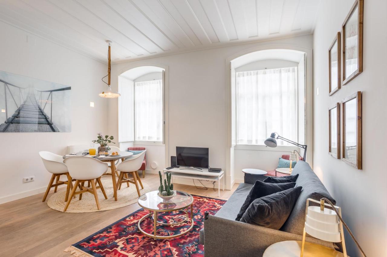 Chic Tailor Made Flat In Chiado Apartment Lisboa Ngoại thất bức ảnh