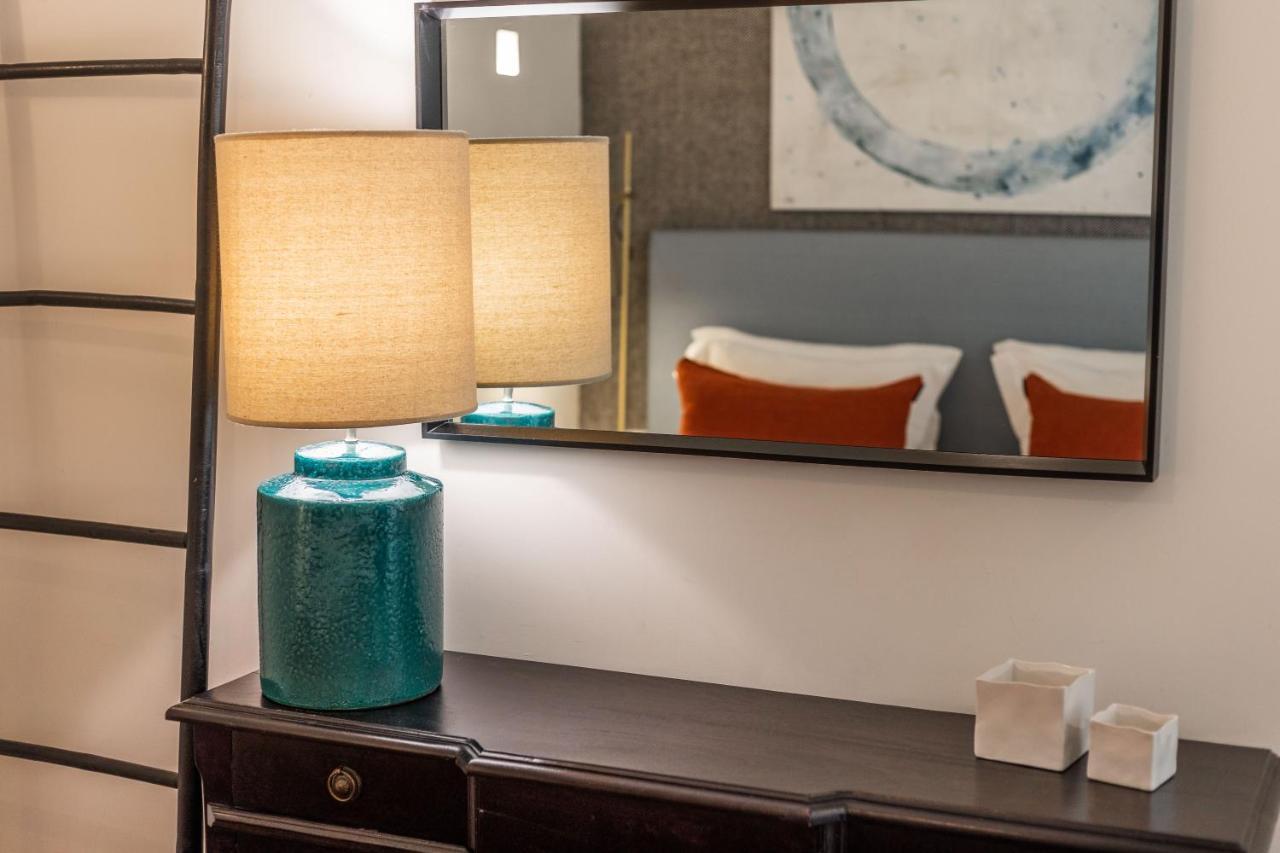 Chic Tailor Made Flat In Chiado Apartment Lisboa Ngoại thất bức ảnh