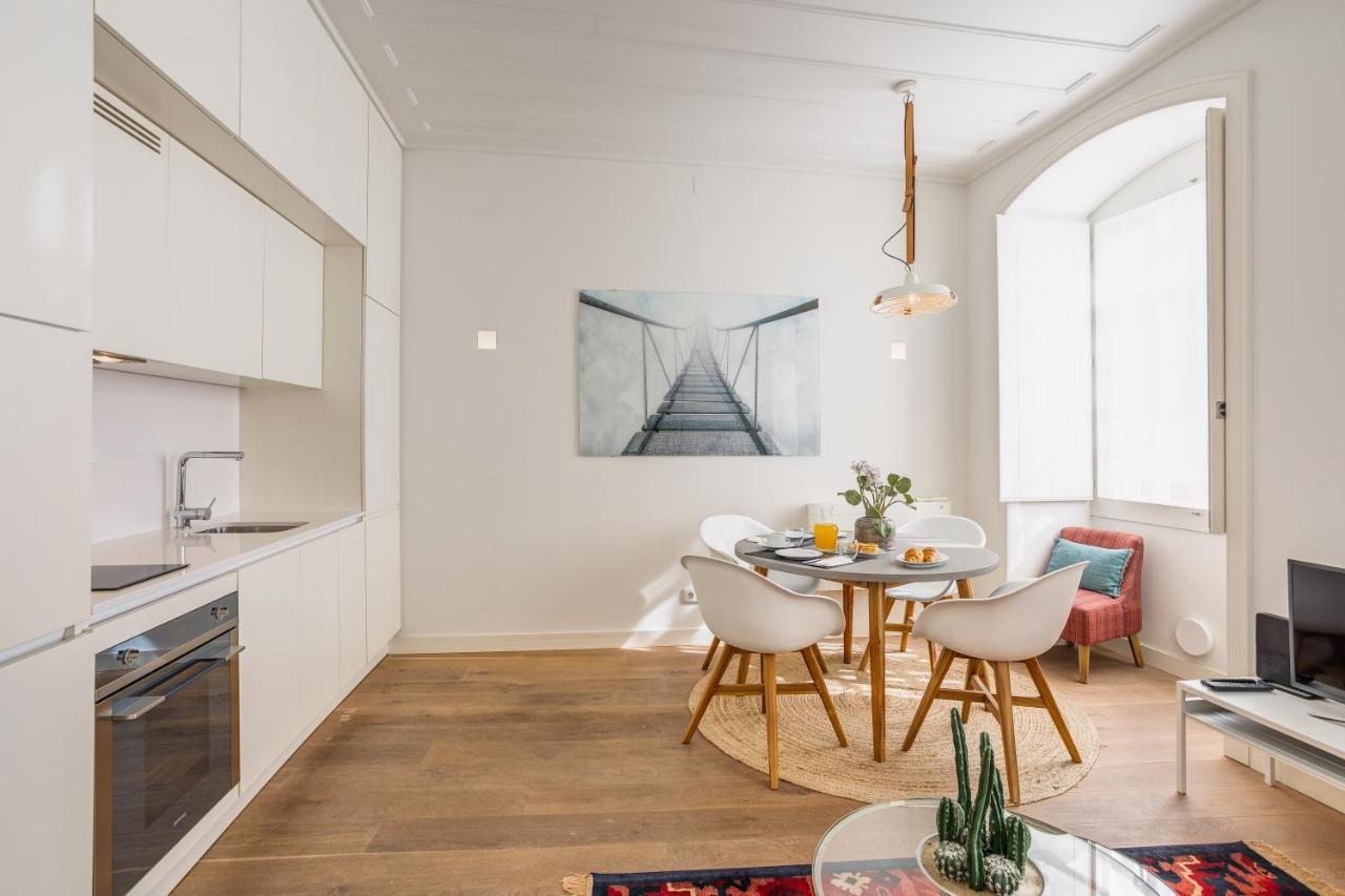 Chic Tailor Made Flat In Chiado Apartment Lisboa Ngoại thất bức ảnh